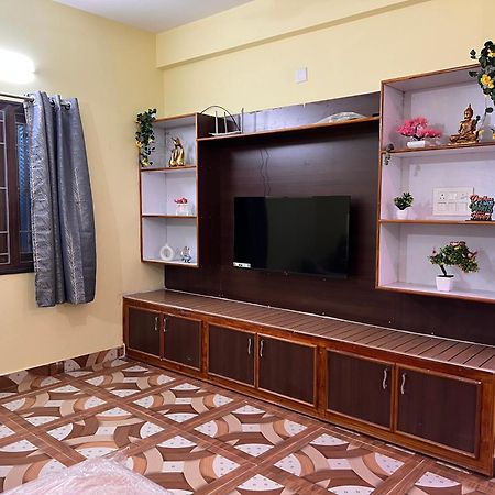 Dwaraka Home Stay Tirupati Exterior photo